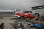 Virgin Blue B738 pulling to the gate at SYD/YSSY.